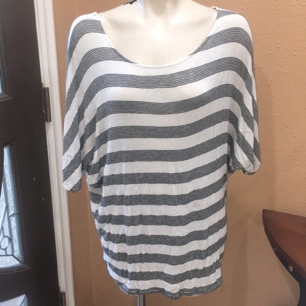 Brandy Melville Top